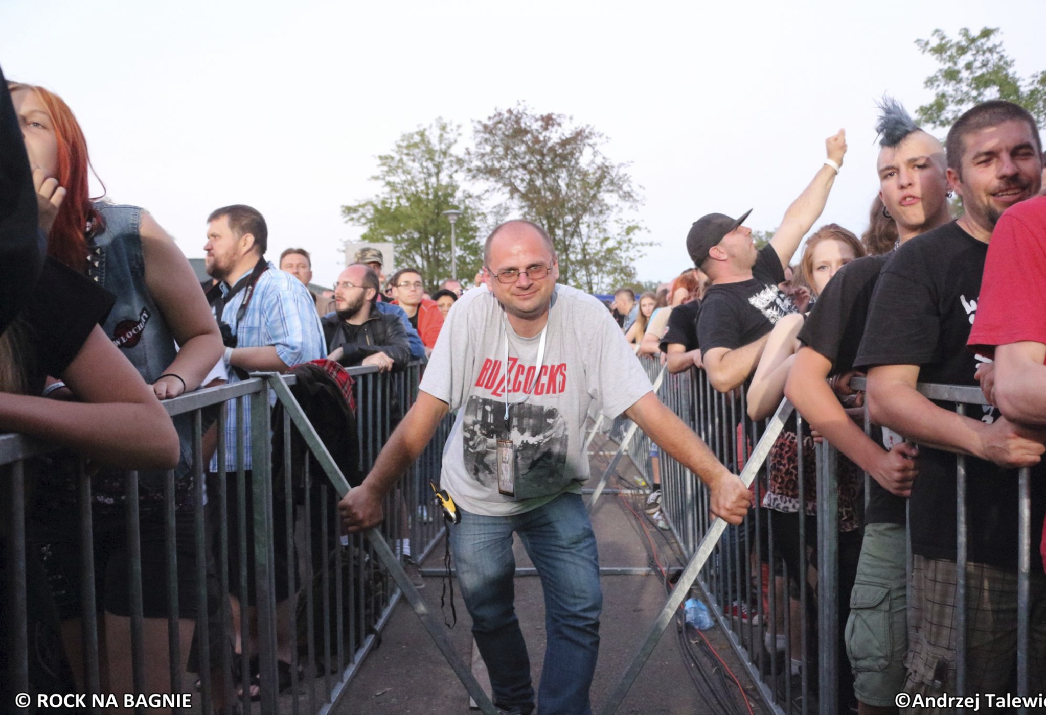 Ludzie Moniek - Jacek Rzędzian